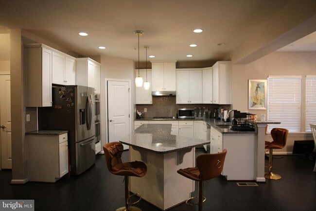 Building Photo - 10431 Windlass Run Rd