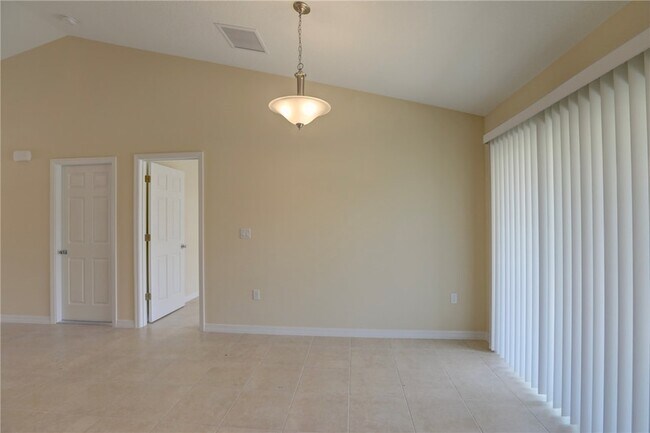 Building Photo - 8876 98th Ct