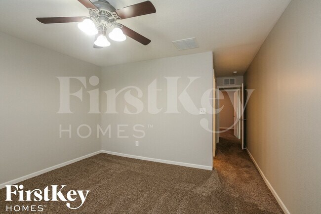 Building Photo - 15472 Fawn Meadow Dr