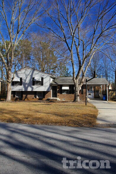 Building Photo - 5818 Northspring Dr