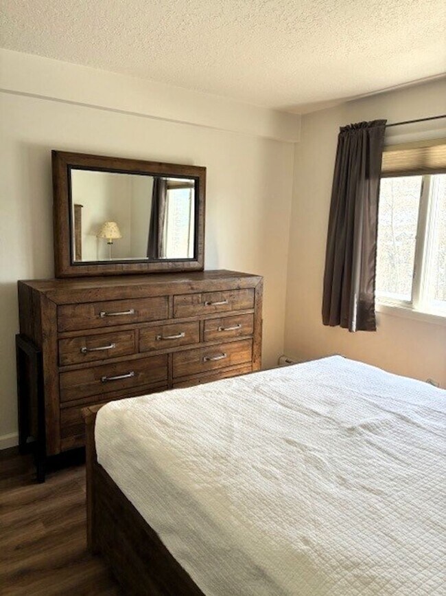 Building Photo - Long Term Rental- Chateau Claire 52