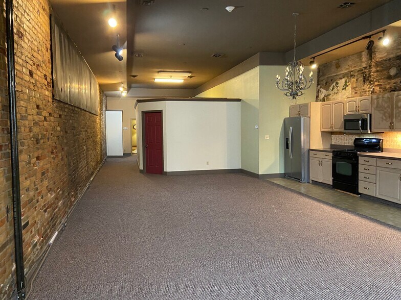 Building Photo - 148 W Michigan Ave