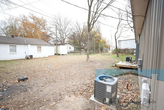 Building Photo - 2-bedroom, 2 bath apartment recently built apartment in Trumann includes washer/dryer!!