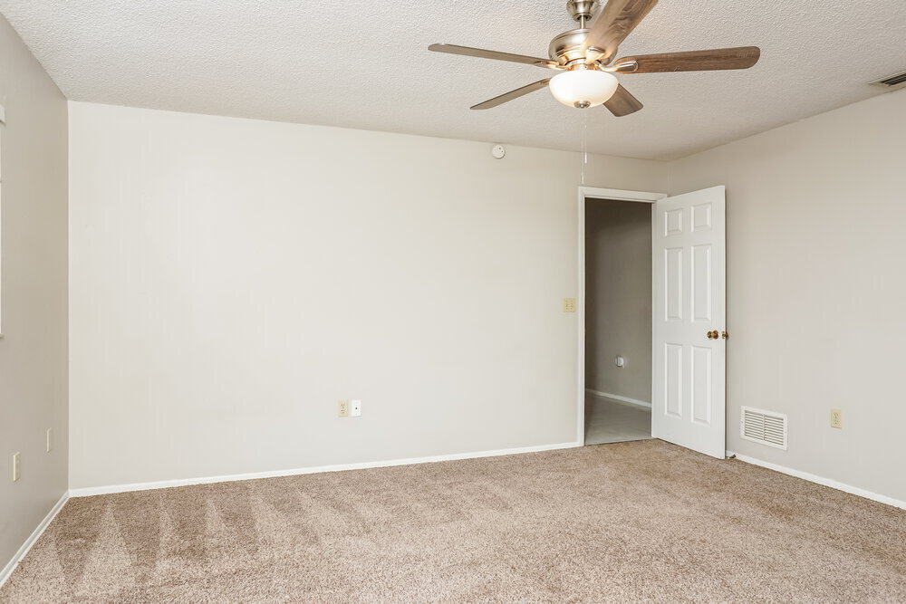 Building Photo - 2479 Wood Oak Dr