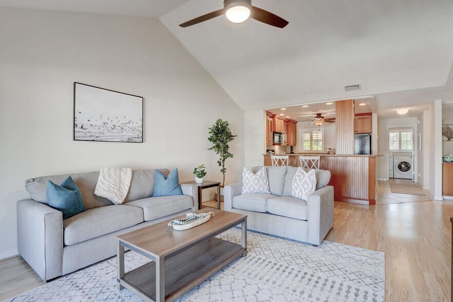 Building Photo - 1501 Chesapeake Ave