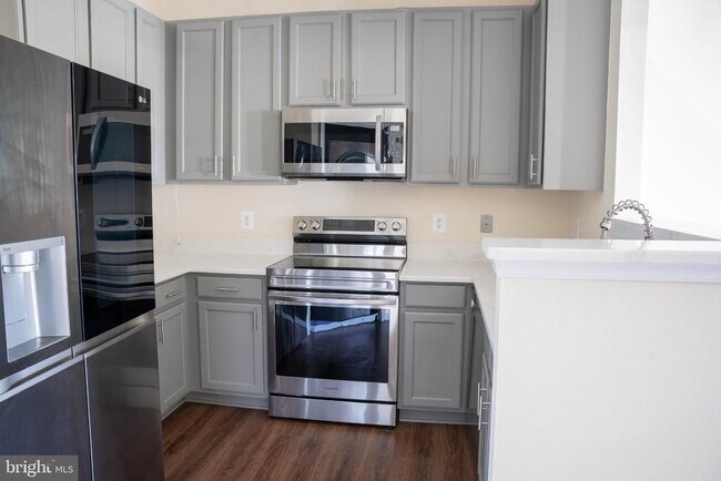 Building Photo - 42480 Rockrose Square