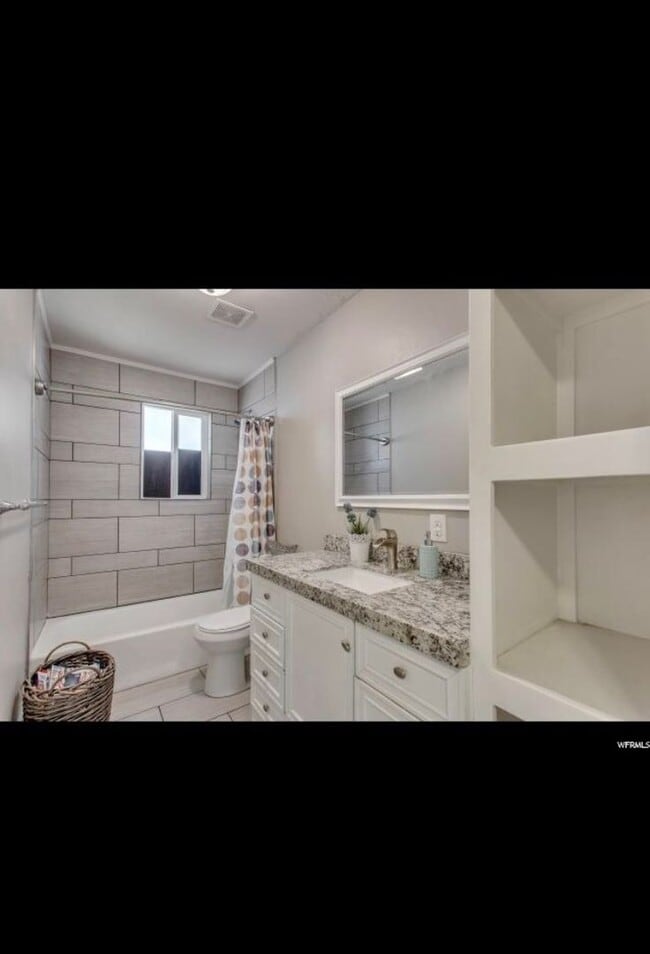 Building Photo - ***COMING SOON*** Beautifully Updated Two-Story Home with Detached 2-Car Garage!