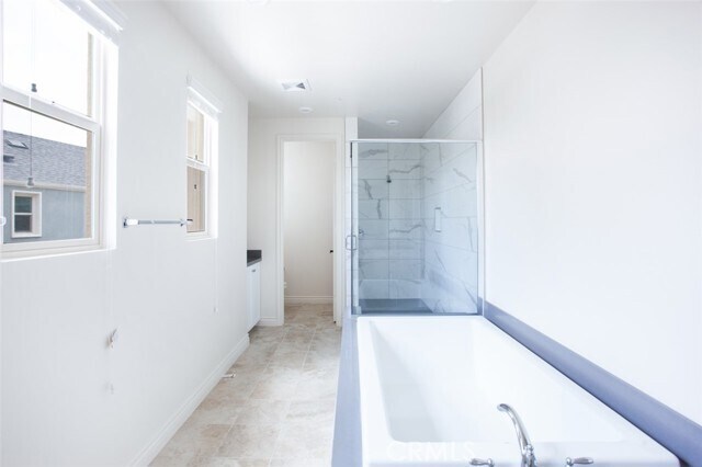 Building Photo - 198 Frame