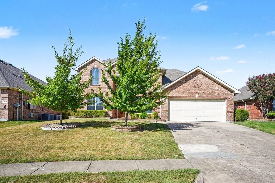 Building Photo - 3023 Riverwood Ln