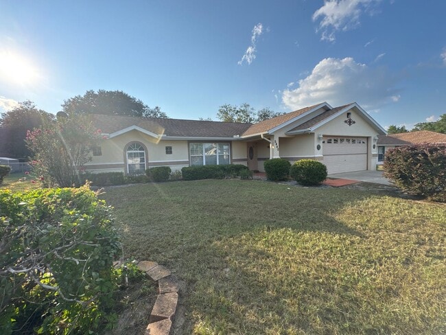 Building Photo - Beautiful Pool Home In Great Location!