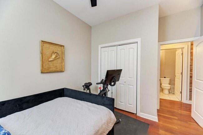 Building Photo - 6501 S Kimbark Ave