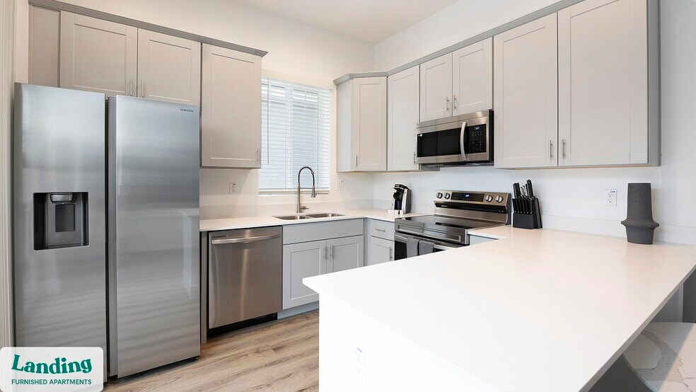 Building Photo - 8200 W Encanto Blvd