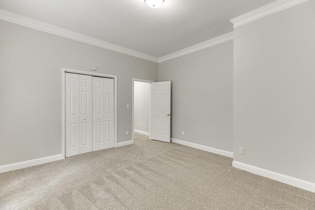 Building Photo - 9345 Riverclub Pkwy