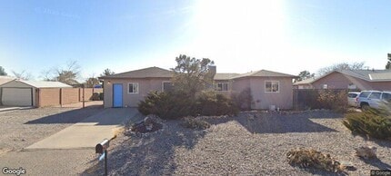 Building Photo - 4106 Las Casas Ct SE