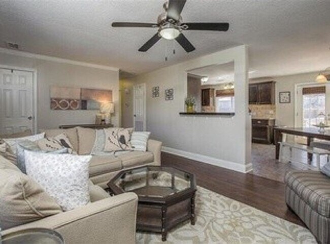 Building Photo - {5611} Updated OP Ranch + Two Car Garage + Fenced Yard and Stamped Concrete Patio Perfect for Spr...