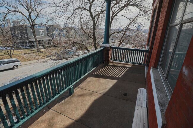 Day time view from Balcony - 1824 Summit St