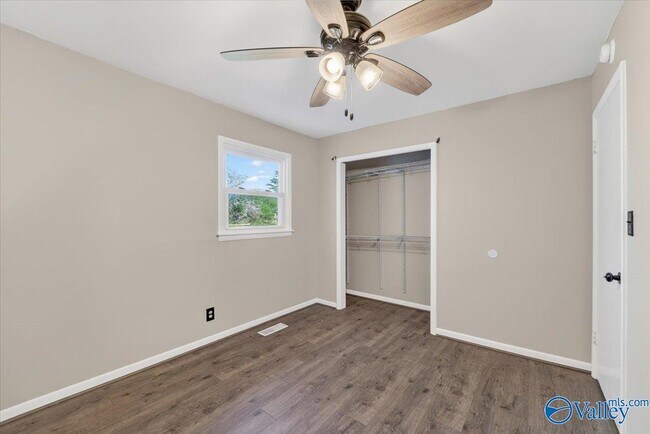 Building Photo - 372 Clutts Rd