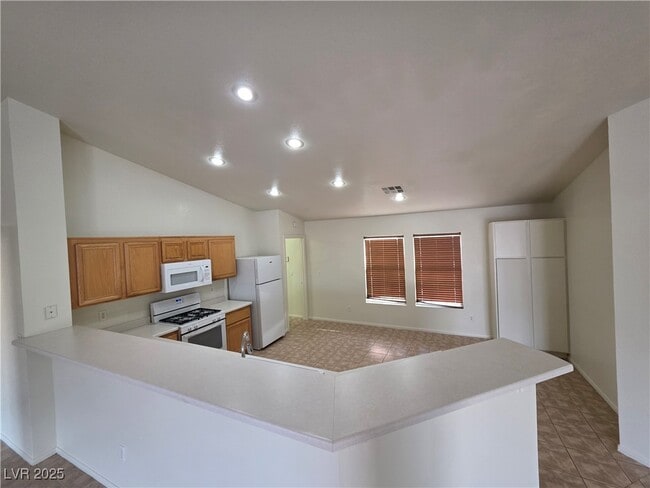 Building Photo - 1083 Sterling Peak St