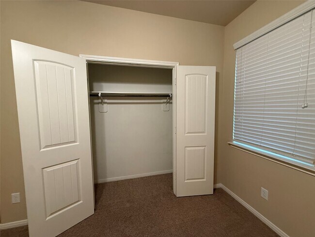 Building Photo - 24311 Piazza Dr