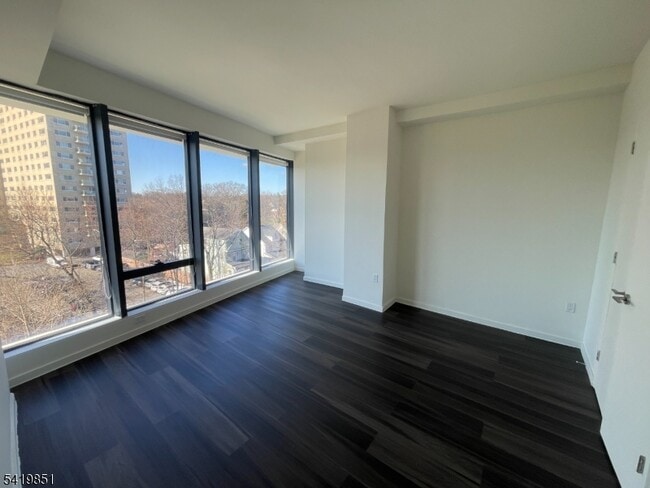 Building Photo - 315 S Harrison St