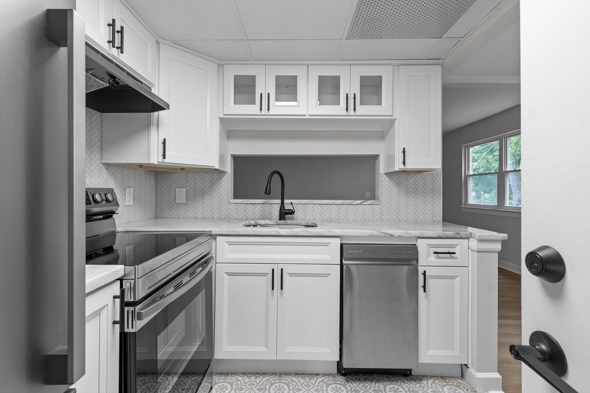 Building Photo - 3960 N Quail Ln