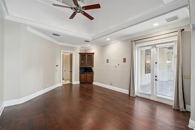 Building Photo - 8402 Lake Burden Cir