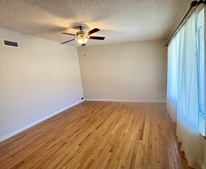 Building Photo - 21536 Carriso Rd