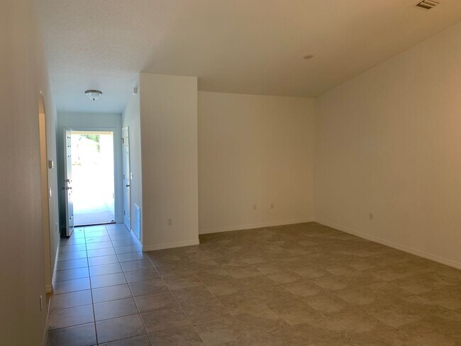 Building Photo - 124 Plain View Drive