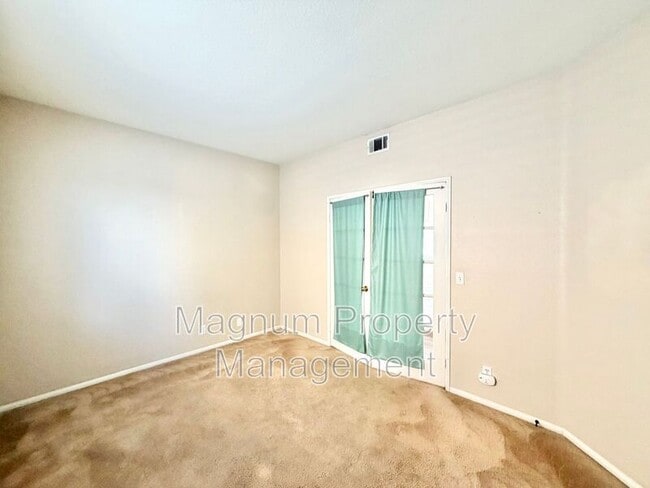 Building Photo - 28291 Tierra Vista Rd