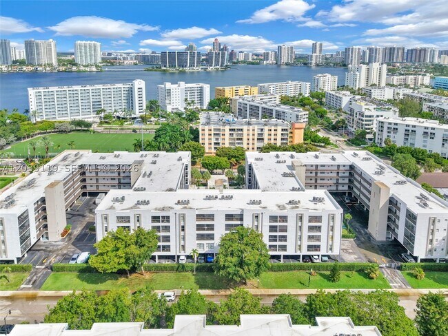 Building Photo - 201 178th Dr