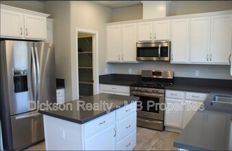 Building Photo - 770 Sarcinella Ct