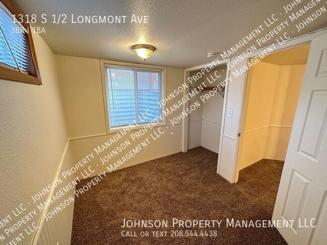 Building Photo - 1105 1/2-S 1/2 S Longmont Ave