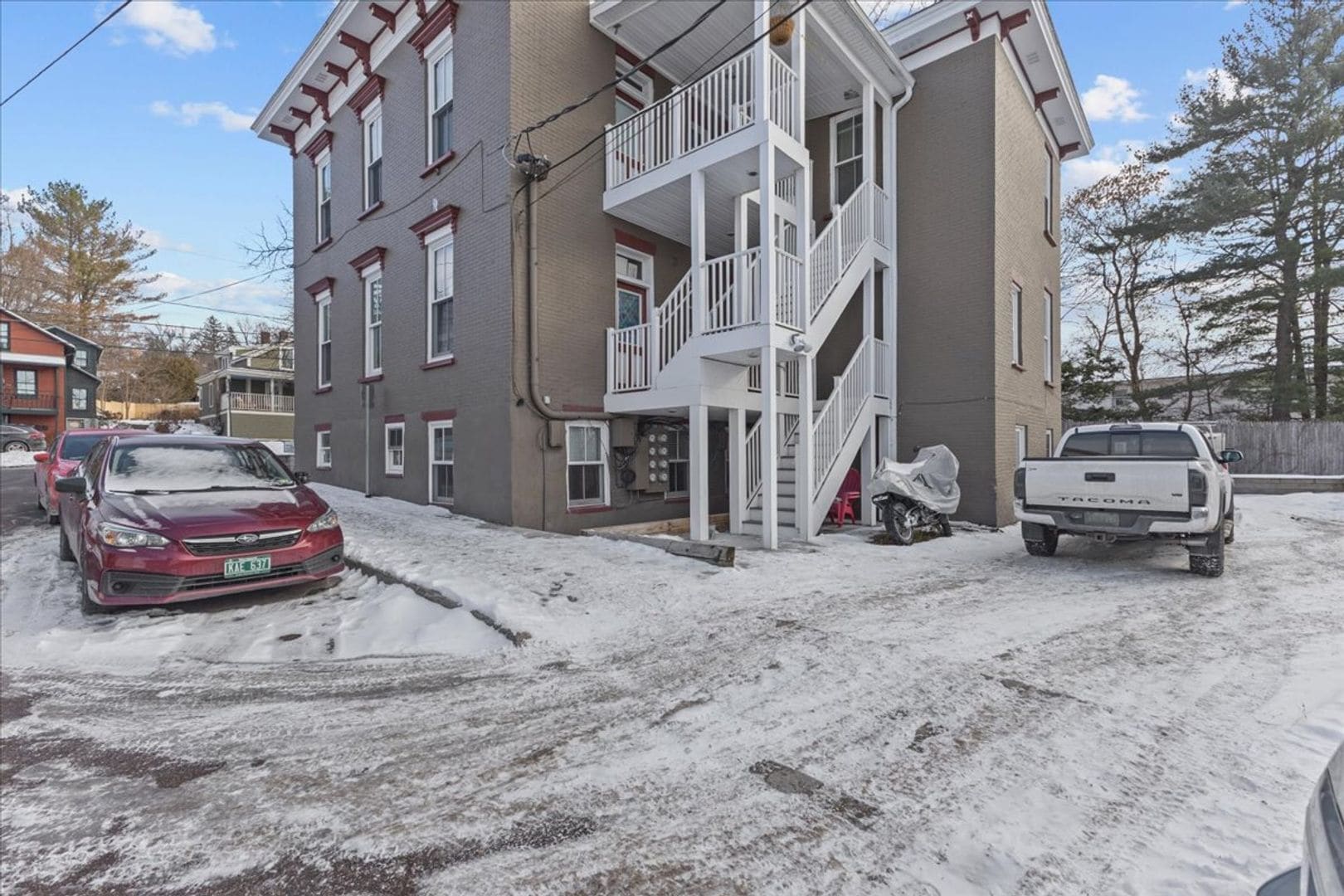 Building Photo - 375 St Paul St