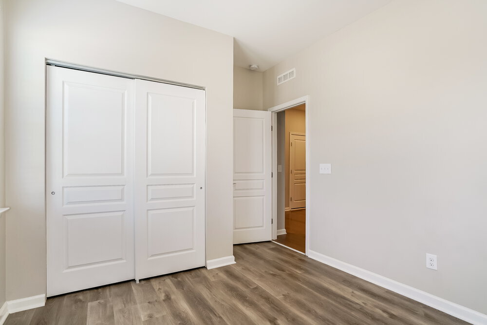 Building Photo - 1029 Avondale Dr
