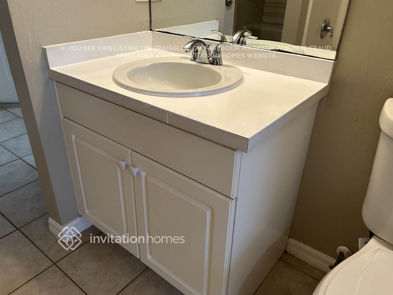 Building Photo - 3423 SW 9th Ave