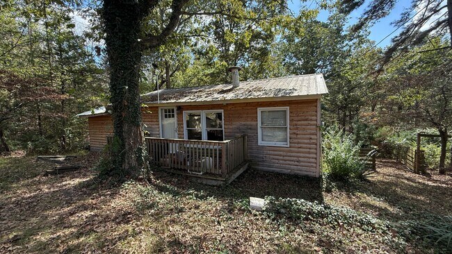 Building Photo - STE GENEVIEVE - Private Cottage with Lake ...