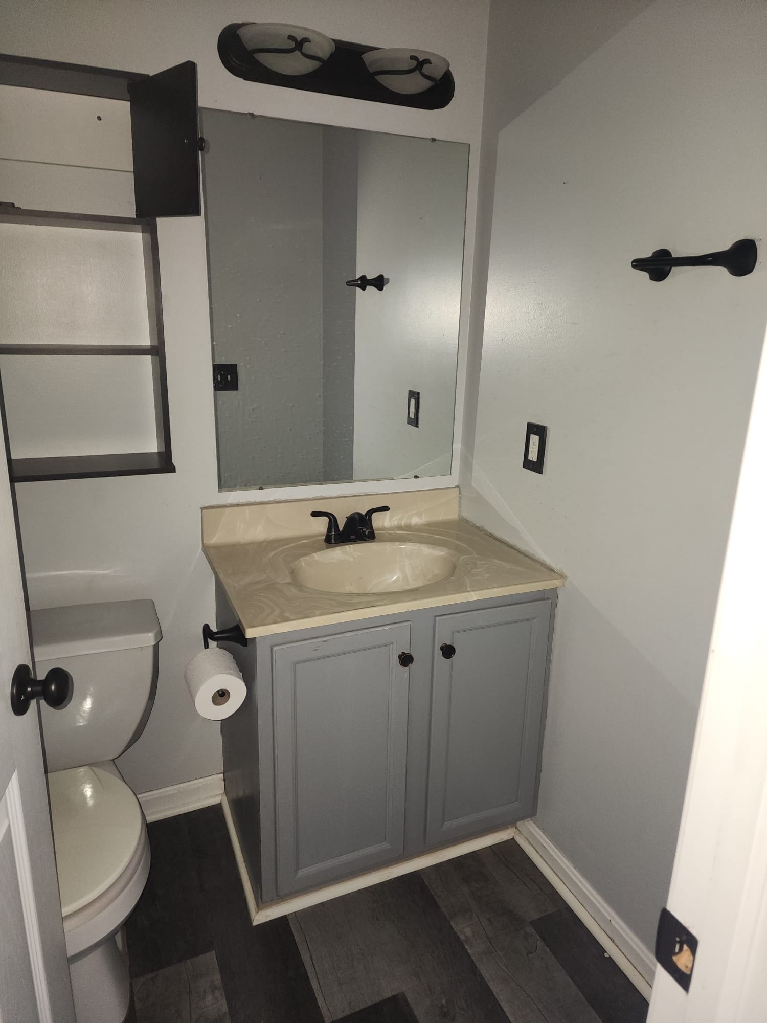 Building Photo - 5514 Hideaway Dr