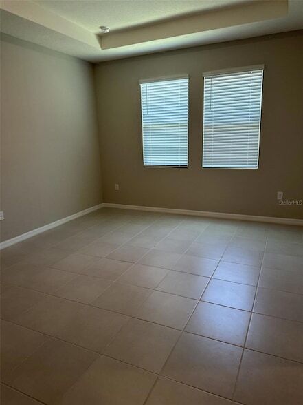 Building Photo - 4970 NW 39th Lp