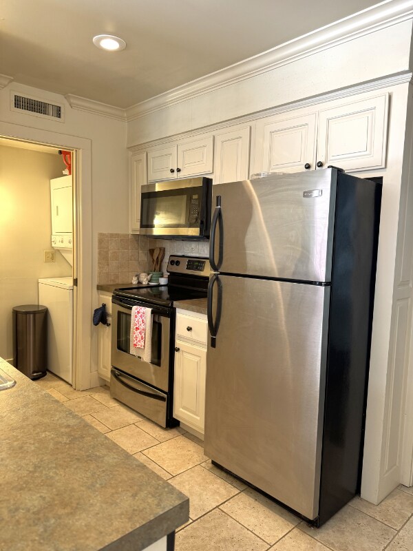 Building Photo - 711 W Douglas St