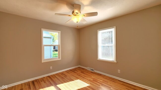 Building Photo - 1709 Kildare Ave