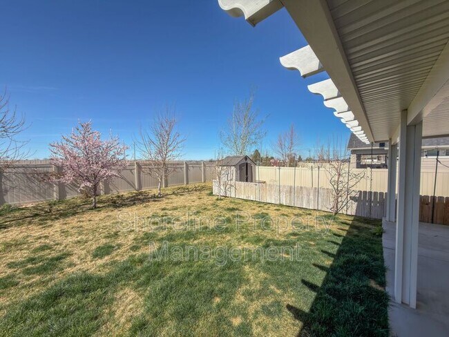 Building Photo - 12913 S Salerno Ave