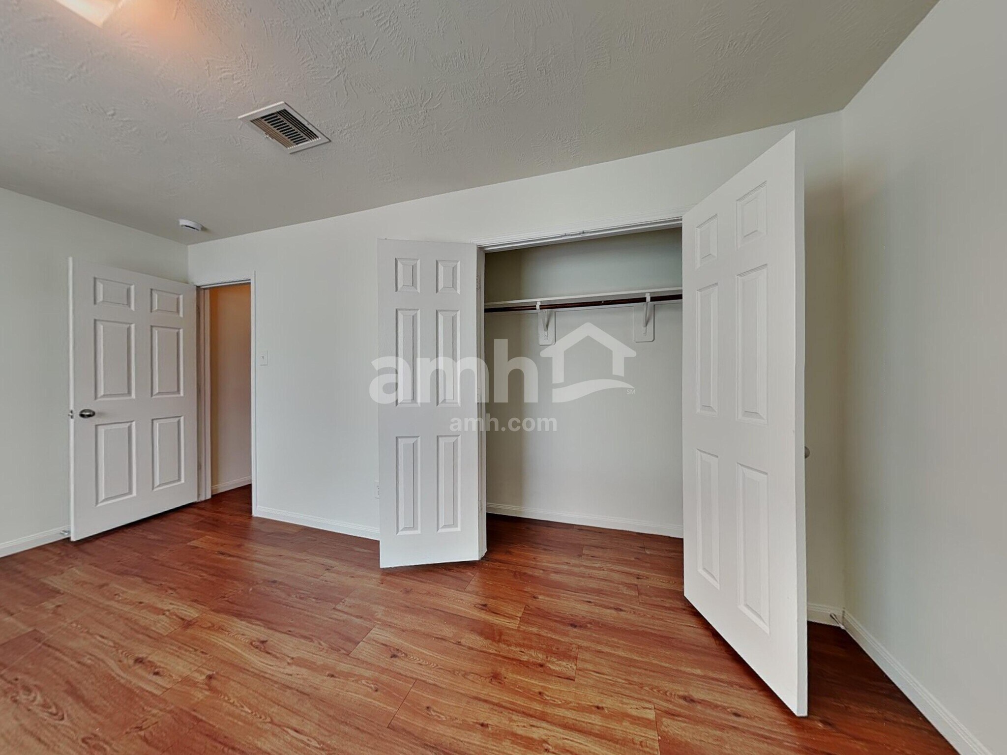 Building Photo - 22323 Queenbury Hills Dr