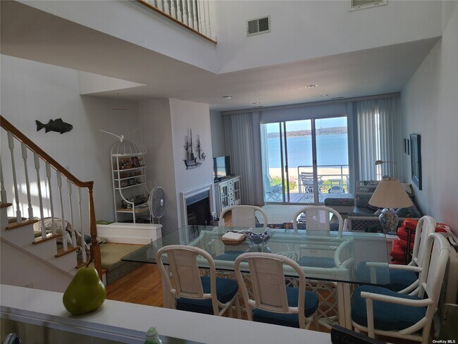 Building Photo - 160 5th St