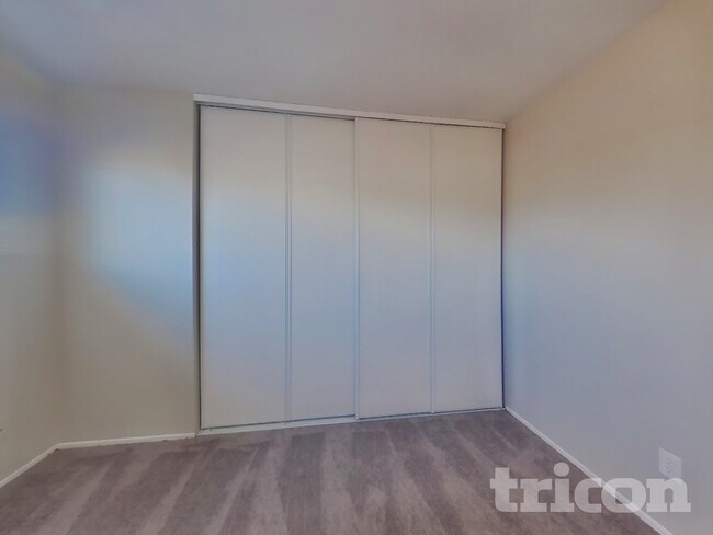 Building Photo - 602 Chyrl Way