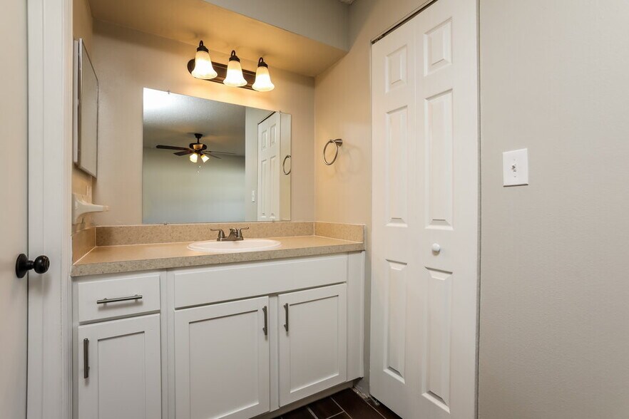 Building Photo - 503 Firewood Ave