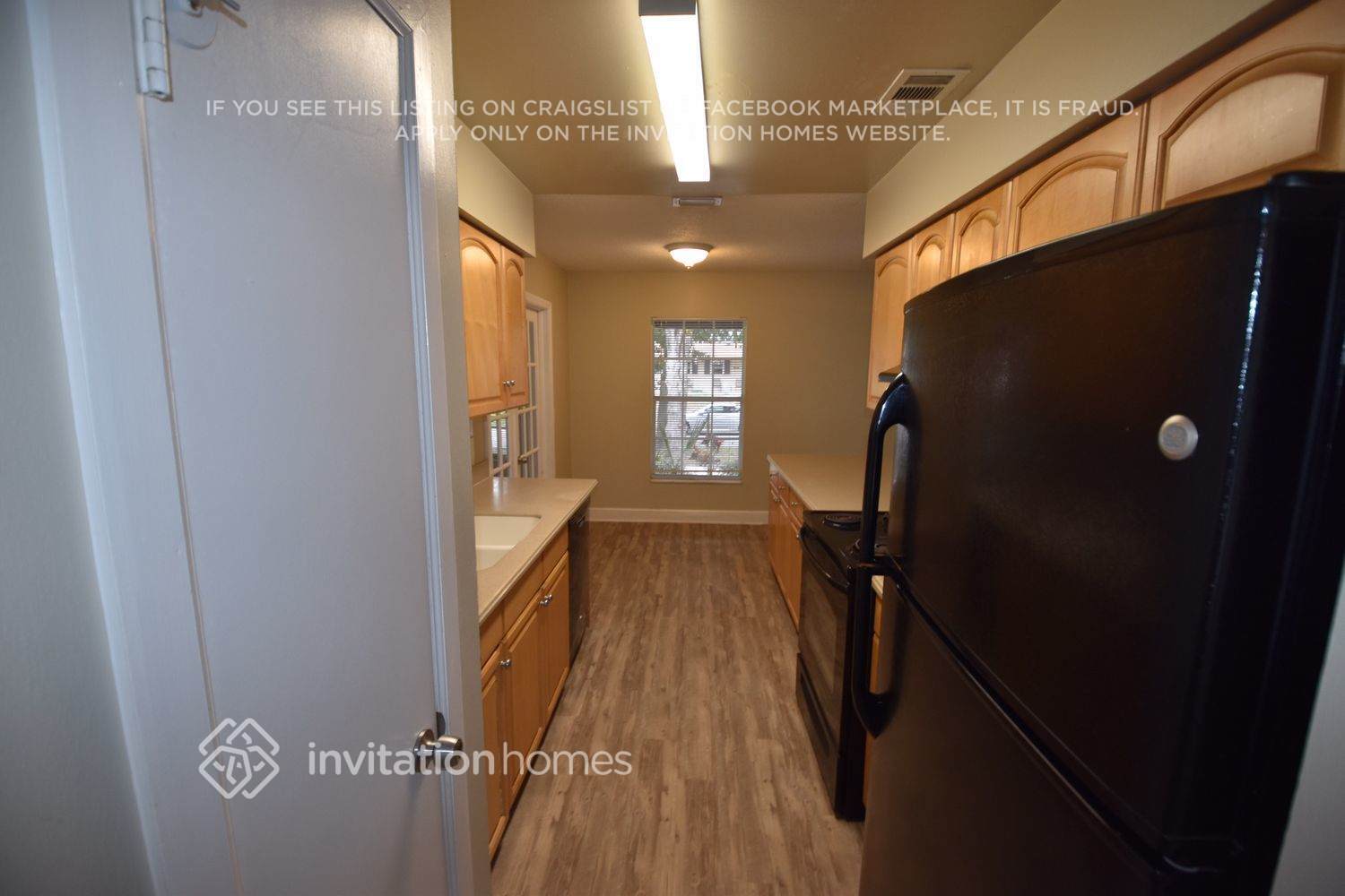 Building Photo - 405 Chestnut Ave