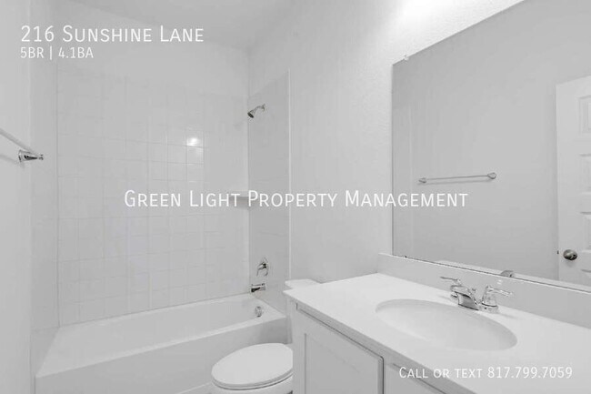 Building Photo - 216 Sunshine Ln