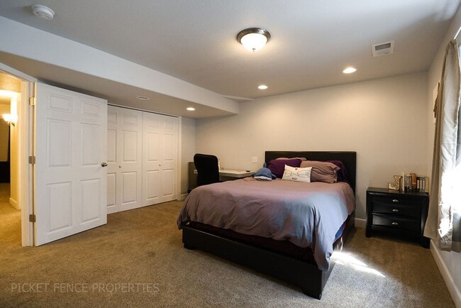 Building Photo - 5 Bedroom, Beautiful Home in Loveland!