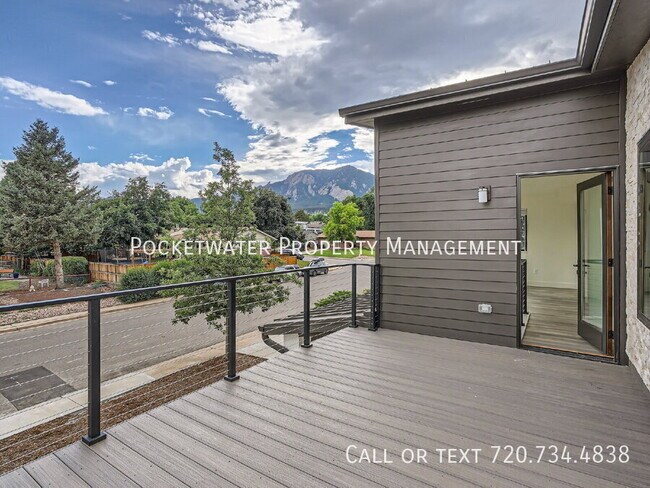 Building Photo - 3595 Darley Ave
