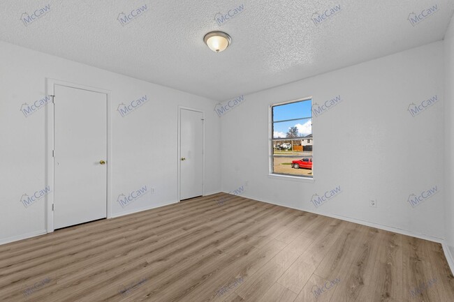 Building Photo - 8108 Foxfire Ln